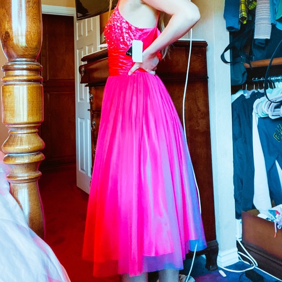 FORMAL DRESS - Picture 3 of 6